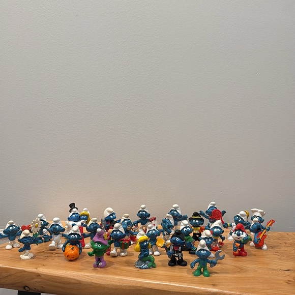Lot of 28 vintage smurf collection - Picture 1 of 16